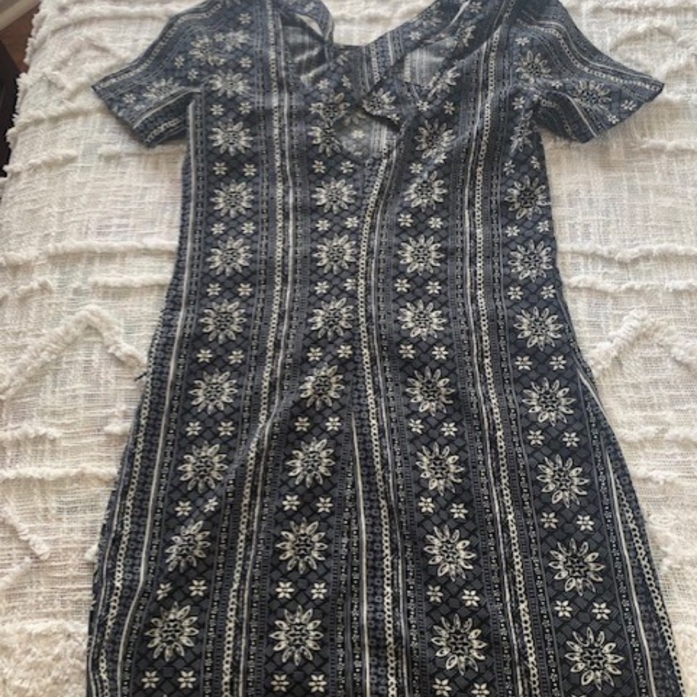 DRESS - Picture 2 of 2